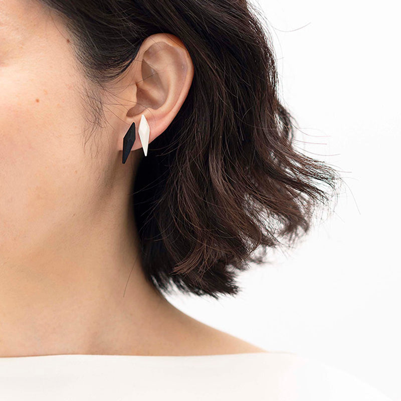 DEER HORN JEWELRY earring(an earring)