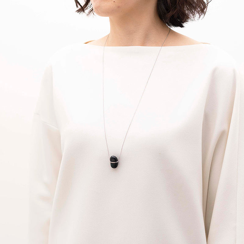 NACHT necklace